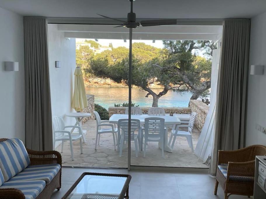 Waterfront Apartment 'Maria'. Pool. Wifi Santanyí Exteriör bild