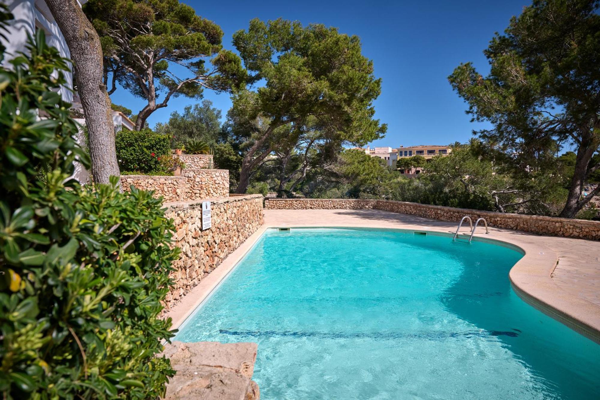 Waterfront Apartment 'Maria'. Pool. Wifi Santanyí Exteriör bild